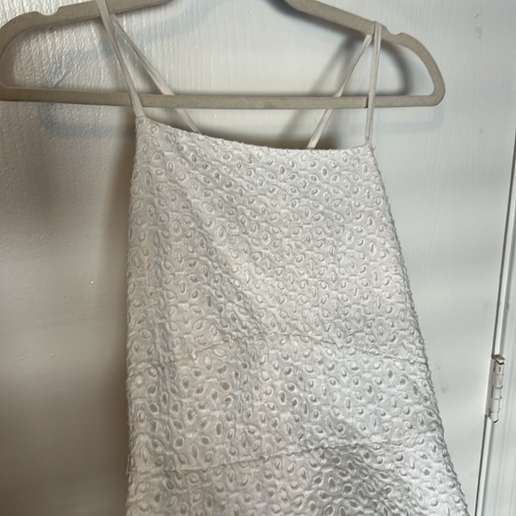 WHITE EYELET SUN DRESS - Picture 2 of 6